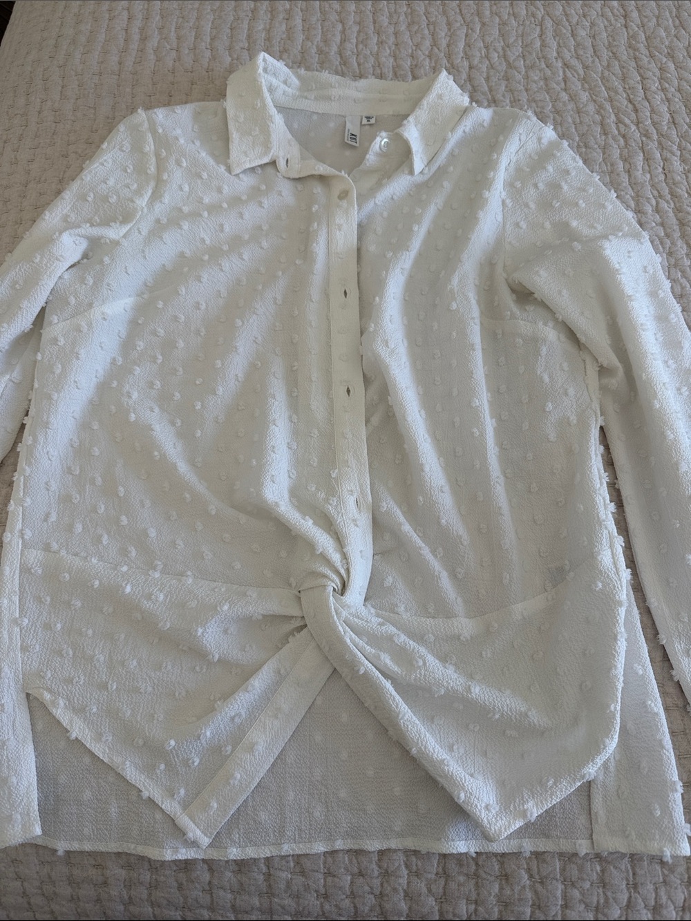 Kut from the Kloth White Textured Button-Down Tie Front Shirt